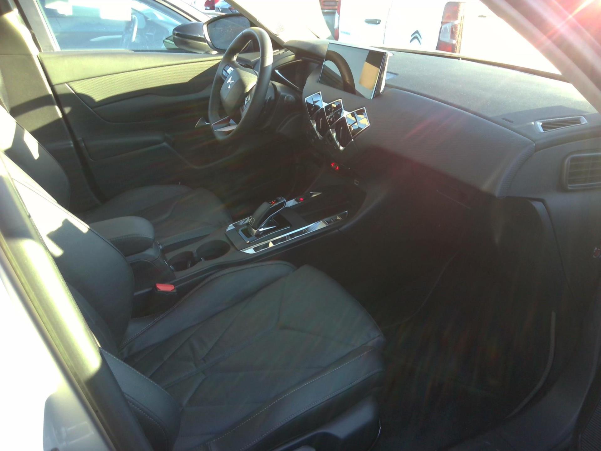 DS DS3 Crossback PureTech 130 EAT8 Rivoli 2023