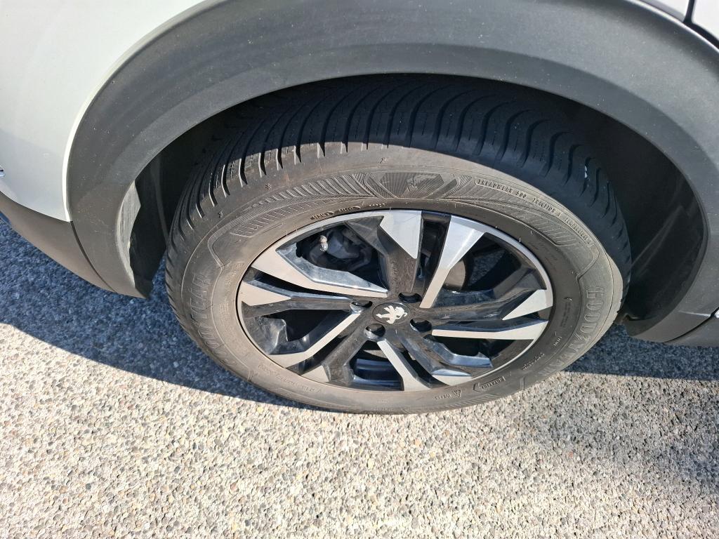 Peugeot 2008 PureTech 130 S&S EAT8 GT 2022