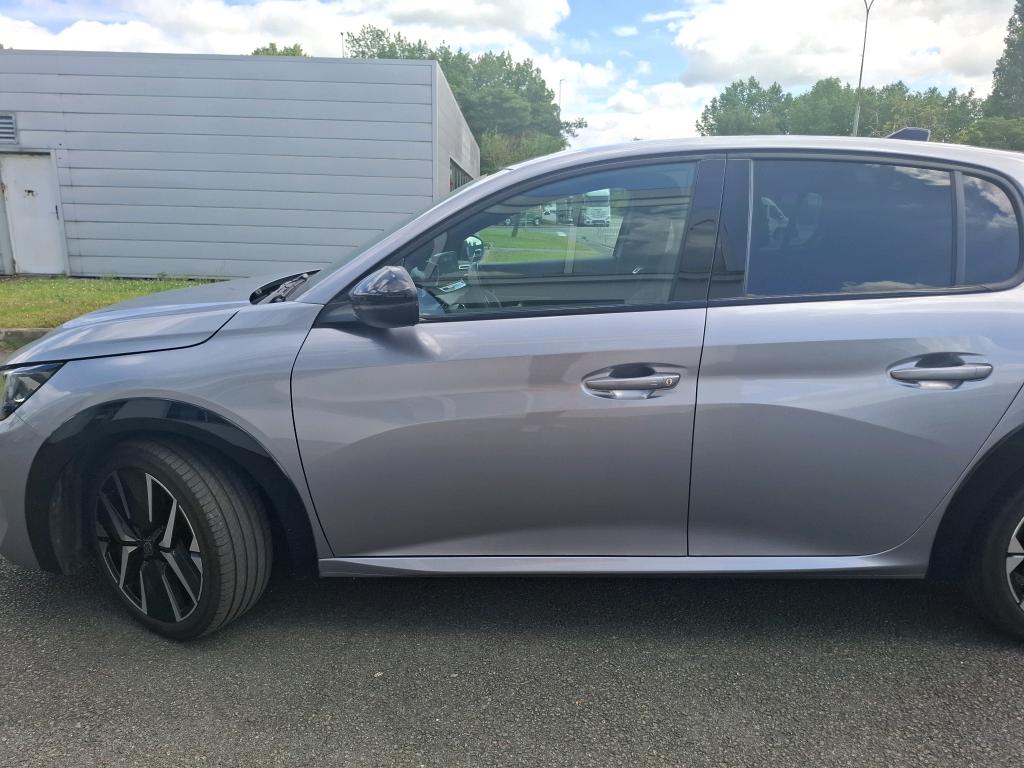 Peugeot 208 Hybrid 145 ch e-DCS6 GT 2025