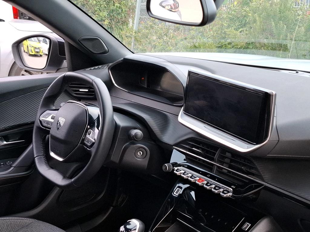 Peugeot 2008 II 