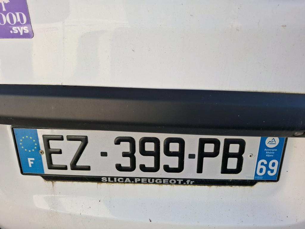 Peugeot EXPERT FGN TOLE STANDARD 2.0  BLUEHDI 120 S&S BVM6 PREMIUM 2018