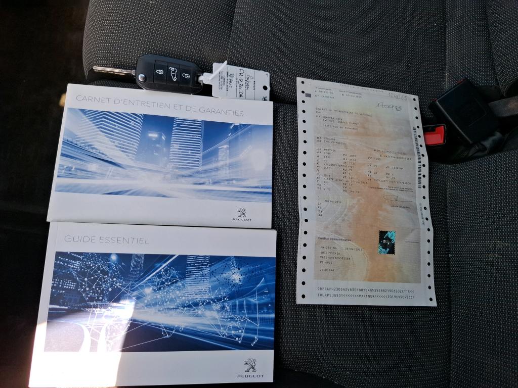 Peugeot PARTNER FOURGON STANDARD 650 KG BLUEHDI 100 S&S BVM5 PREMIUM 2019