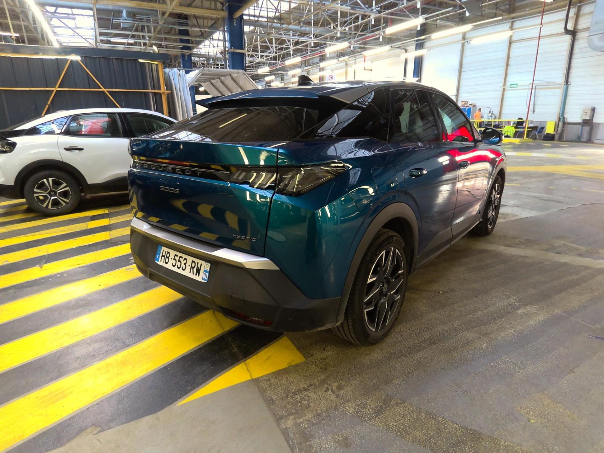 Peugeot 3008 Hybrid 136 e-DCS6 Allure 2025