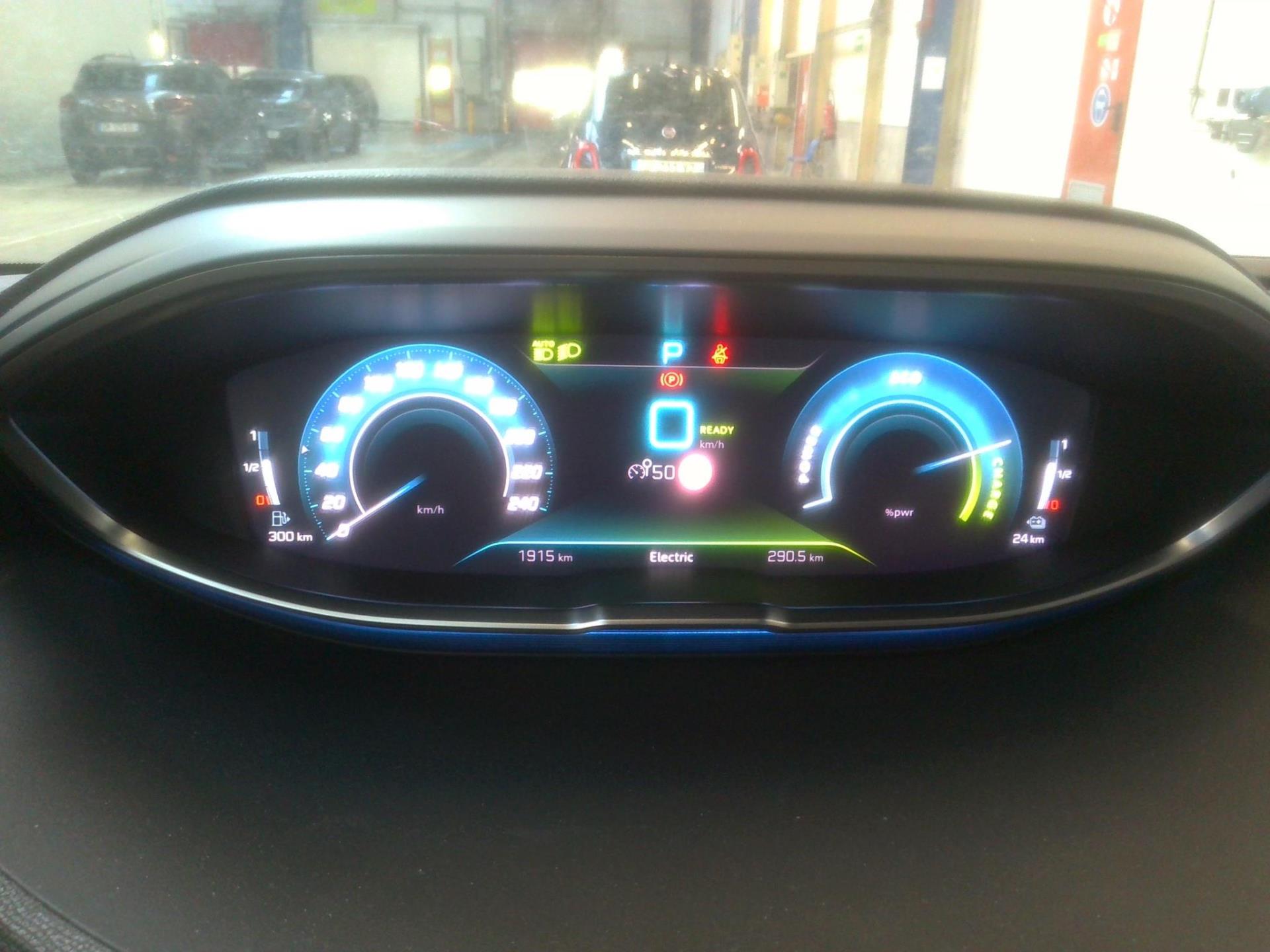 Peugeot 3008 Hybrid 180 e-EAT8 Allure Pack 2024