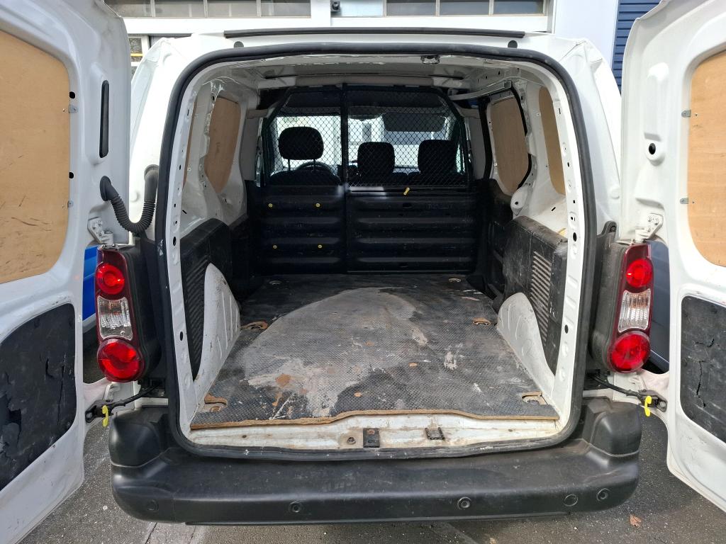 Peugeot PARTNER FOURGON STANDARD 1.6 VTI 98 BVM5 PREMIUM 2018