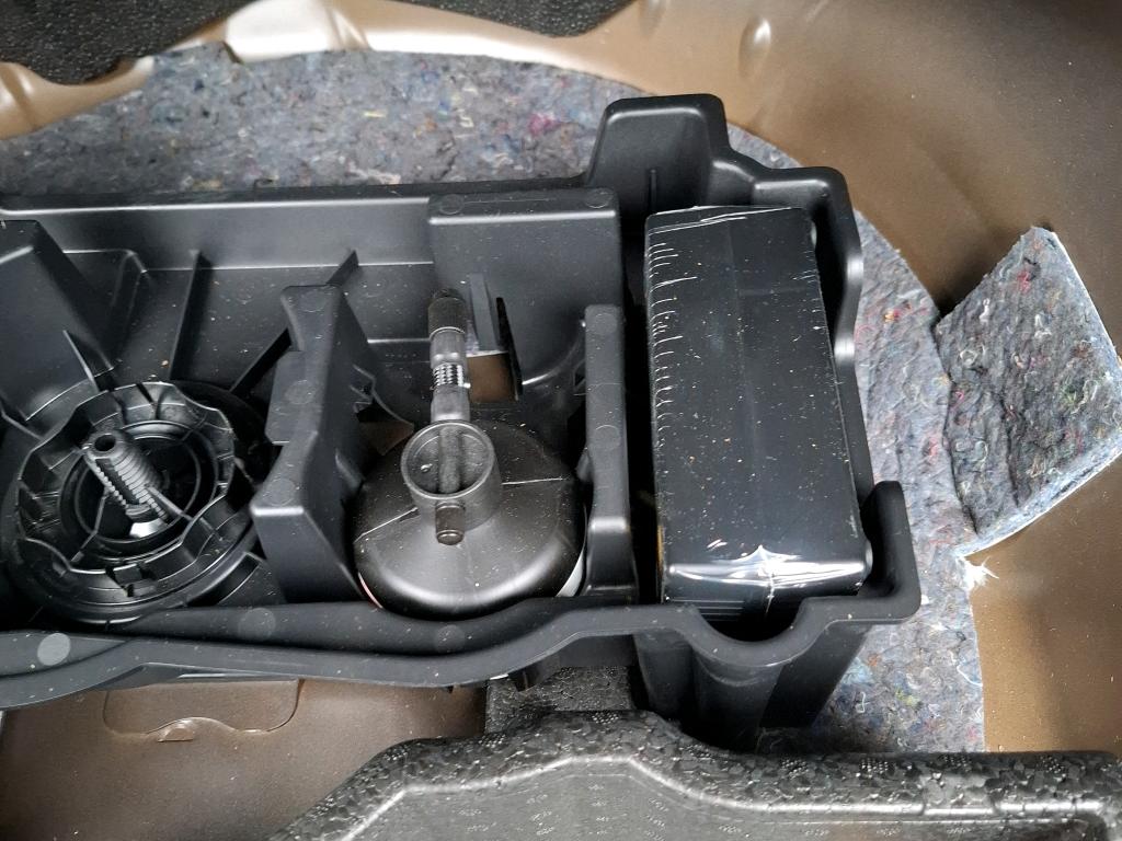 Peugeot 2008 BlueHDi 130 S&S EAT8 Allure Pack 2022