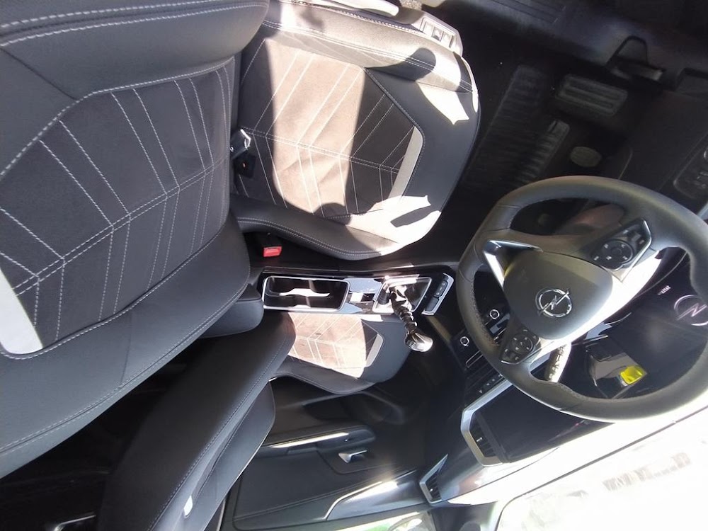 Foto Opel Mokka 12