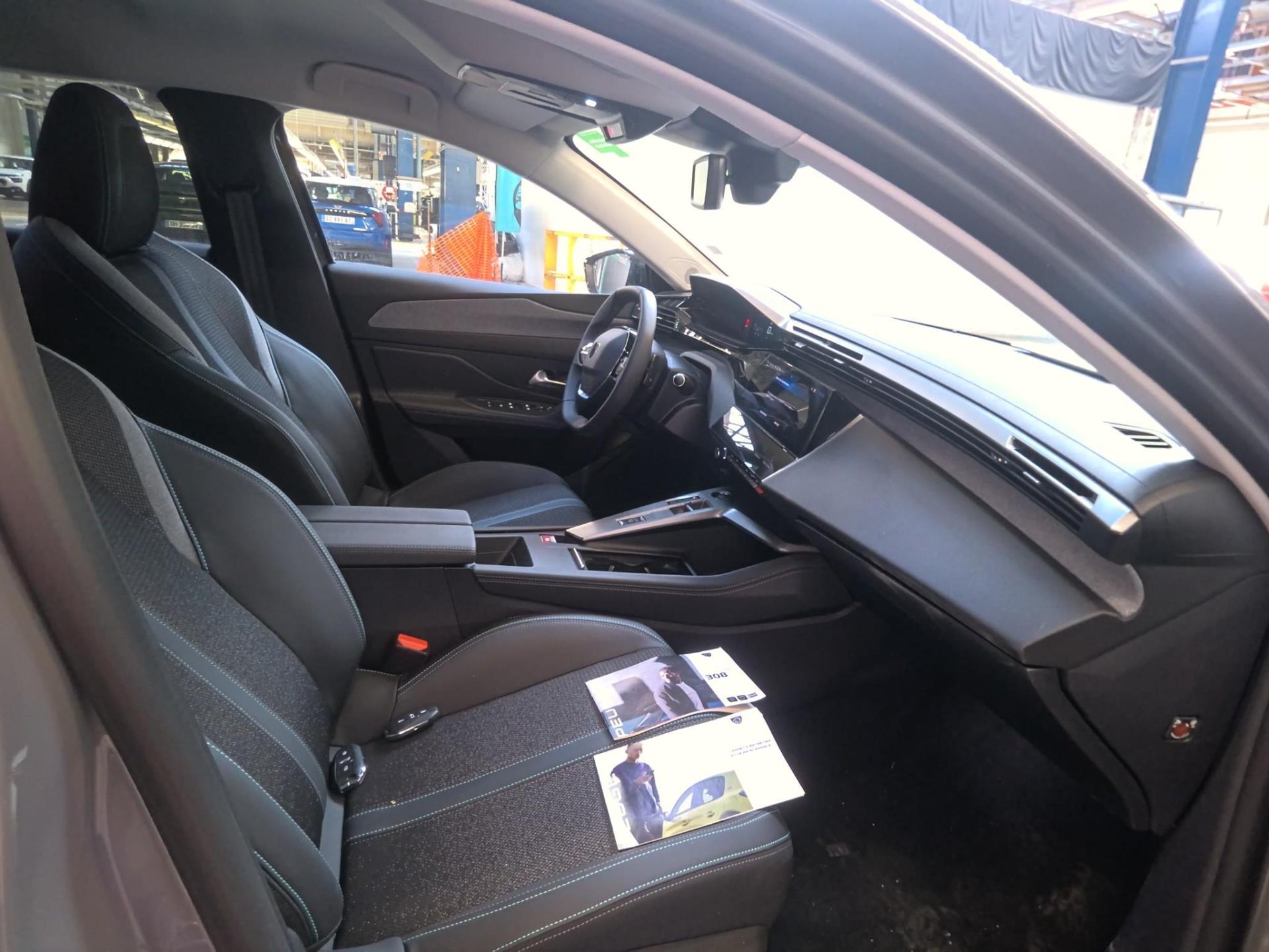Peugeot 308 SW PHEV 180 e-EAT8 Allure 2024