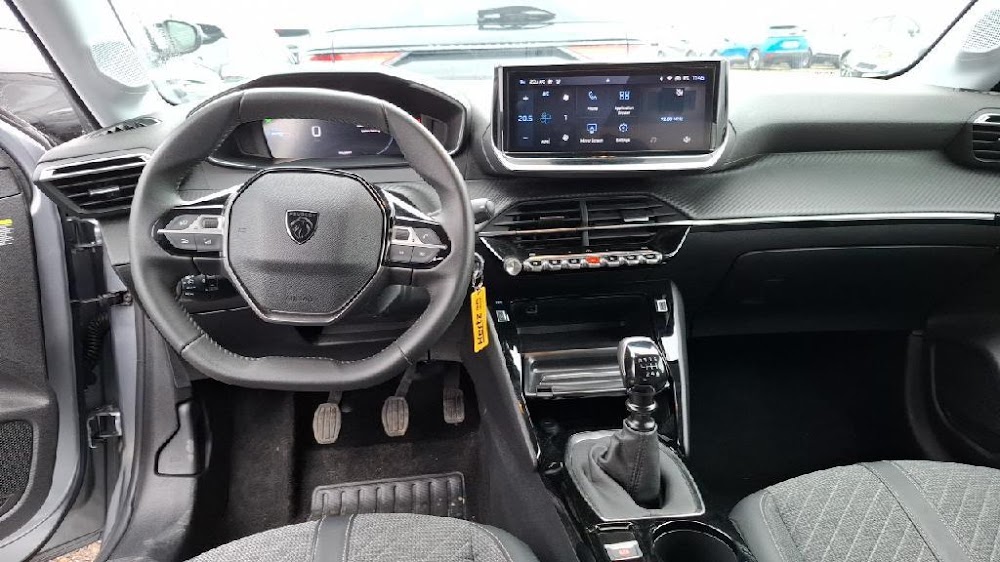 Foto Peugeot 208 15