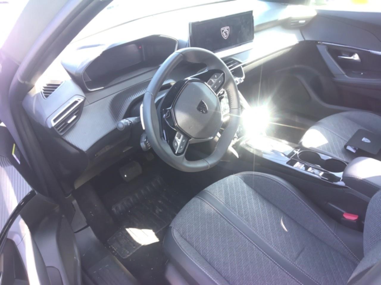 Foto Peugeot 2008 5