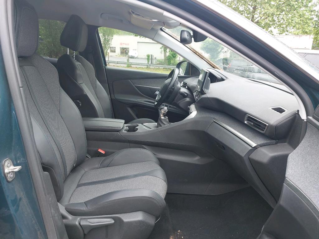 Peugeot 3008 Puretech 130ch S&S BVM6 Allure Pack 2022