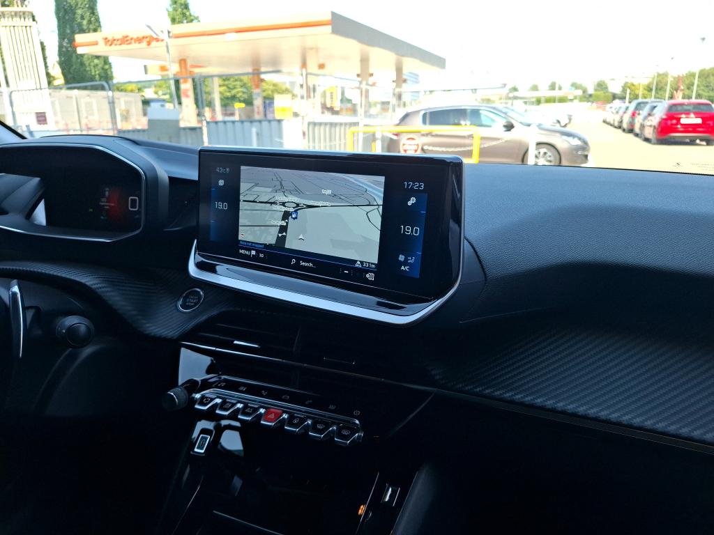 Peugeot 208 PureTech 100 S&S EAT8 Roadtrip 2022