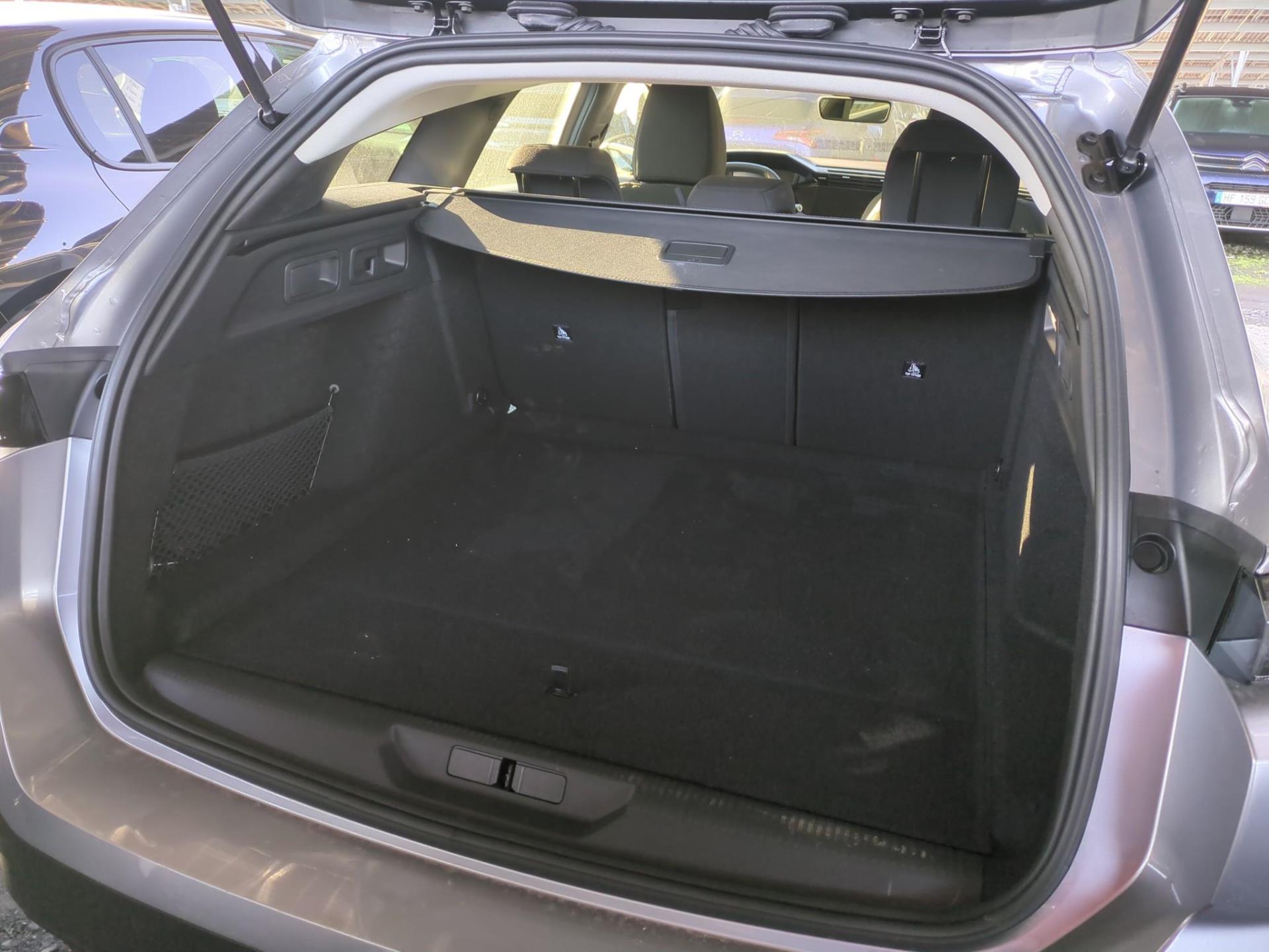 Peugeot 308 SW Hybrid 145 e-DCS6 Style 2025