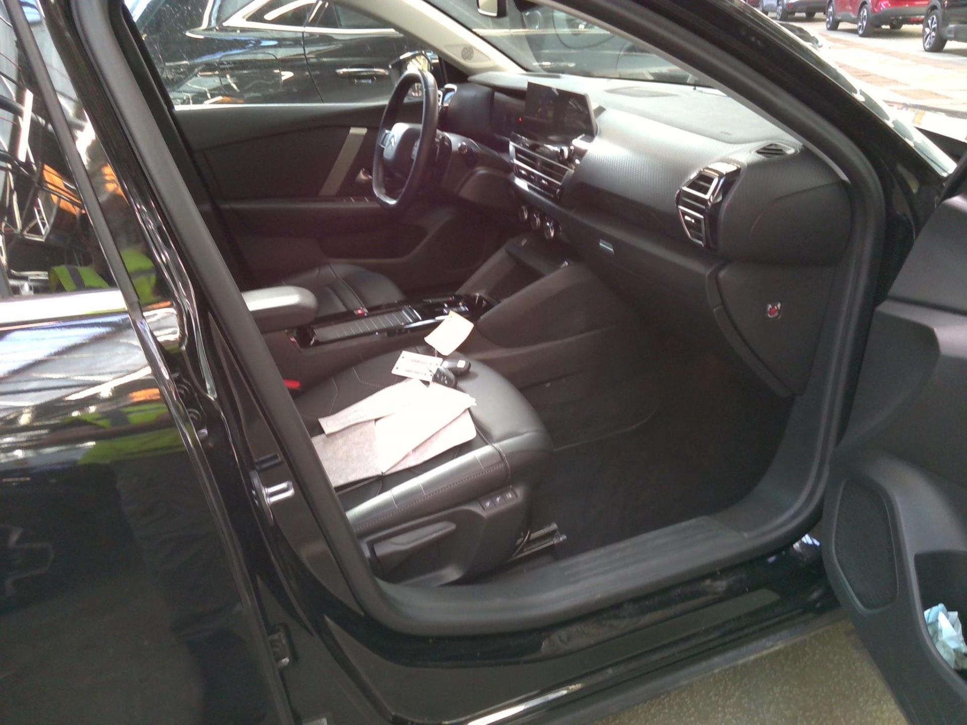 Citroen C4 PureTech 130 S&S EAT8 Shine 2023