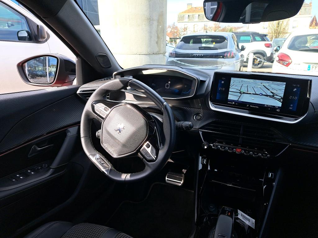 Peugeot 2008 PureTech 130 S&S EAT8 GT 2022
