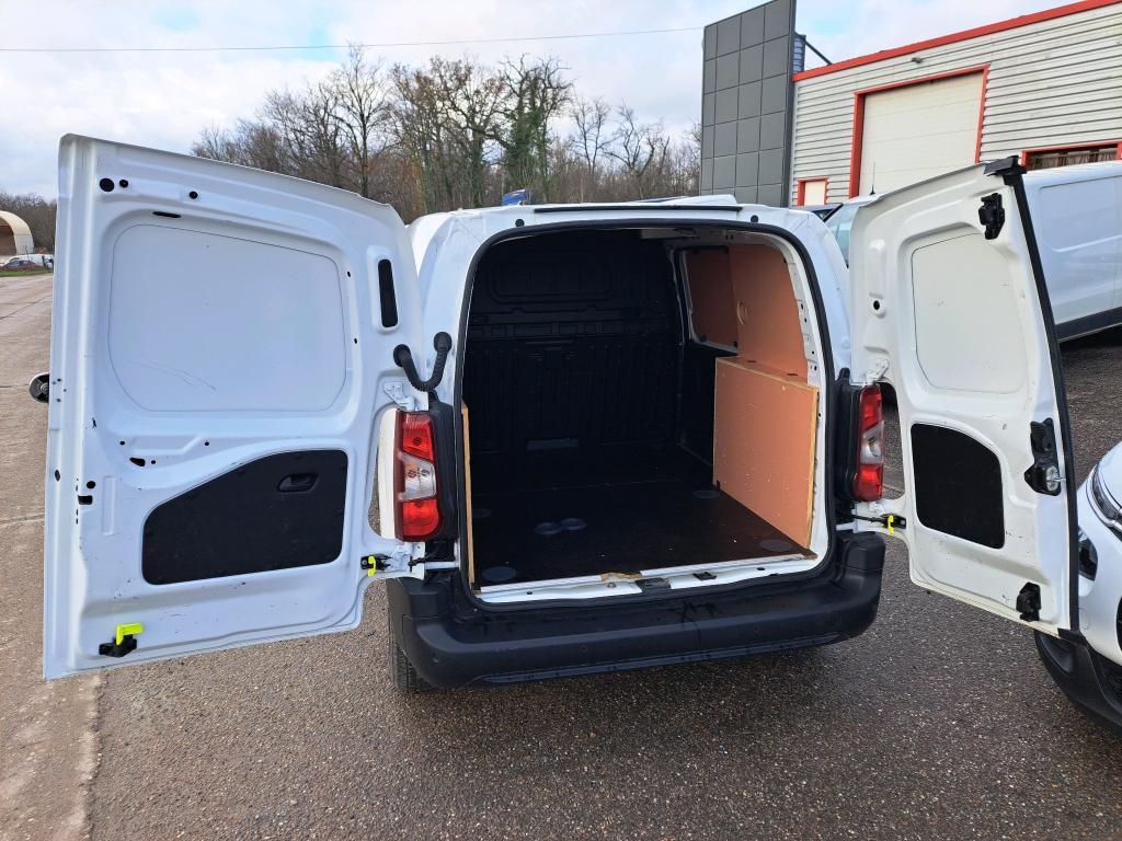 Peugeot PARTNER FOURGON STANDARD 650 KG BLUEHDI 100 S&S BVM5 ASPHALT 2021