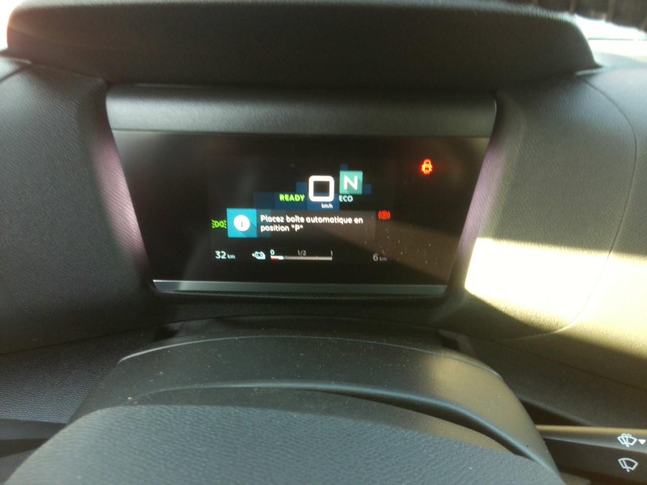 Foto Citroën ë-C4 3
