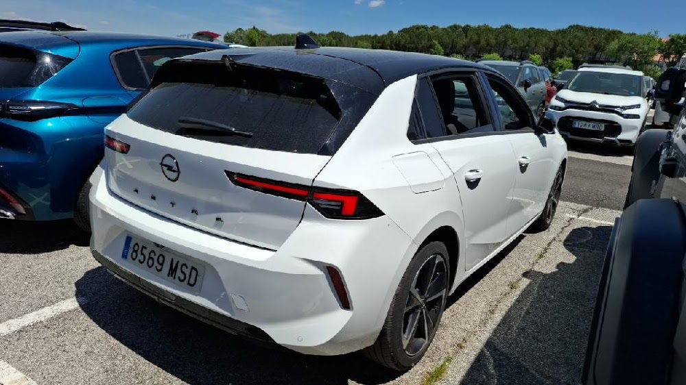 Foto Opel Astra 9