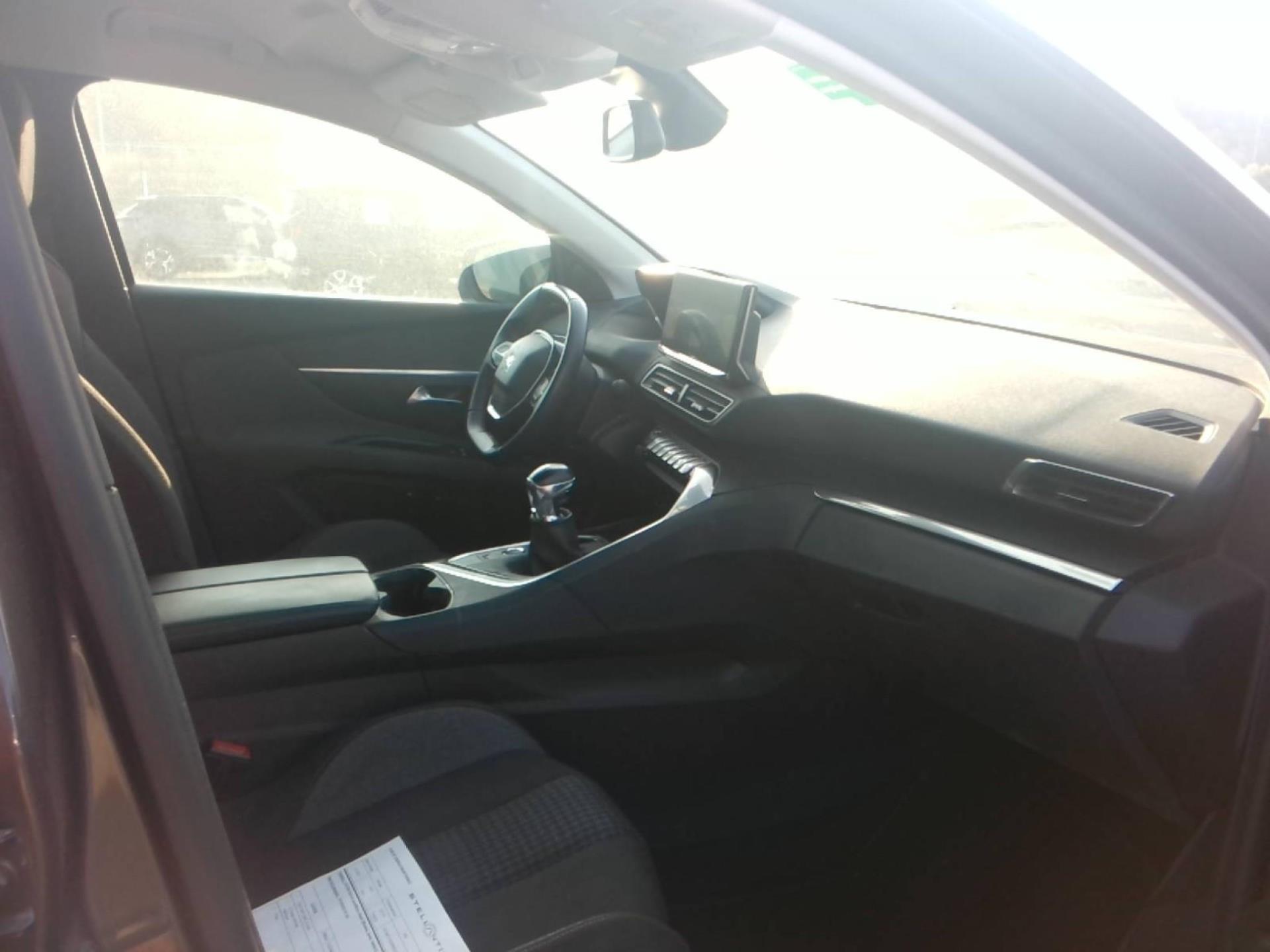 Peugeot 3008 BlueHDi 130ch S&S BVM6 Active Pack 2021