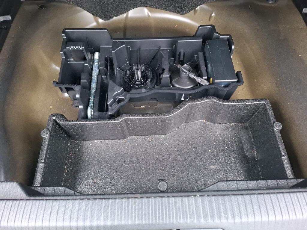 Peugeot 2008 PureTech 100 S&S BVM6 Allure Pack 2022