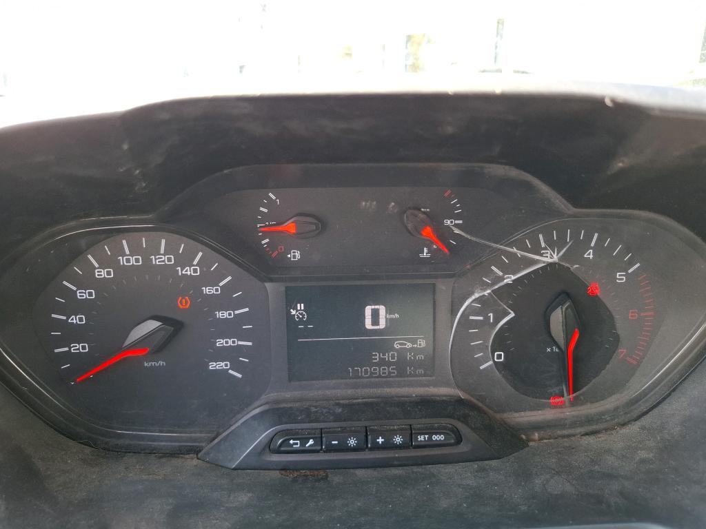Peugeot PARTNER FOURGON STANDARD 650 KG BLUEHDI 100 S&S BVM5 PREMIUM 2019