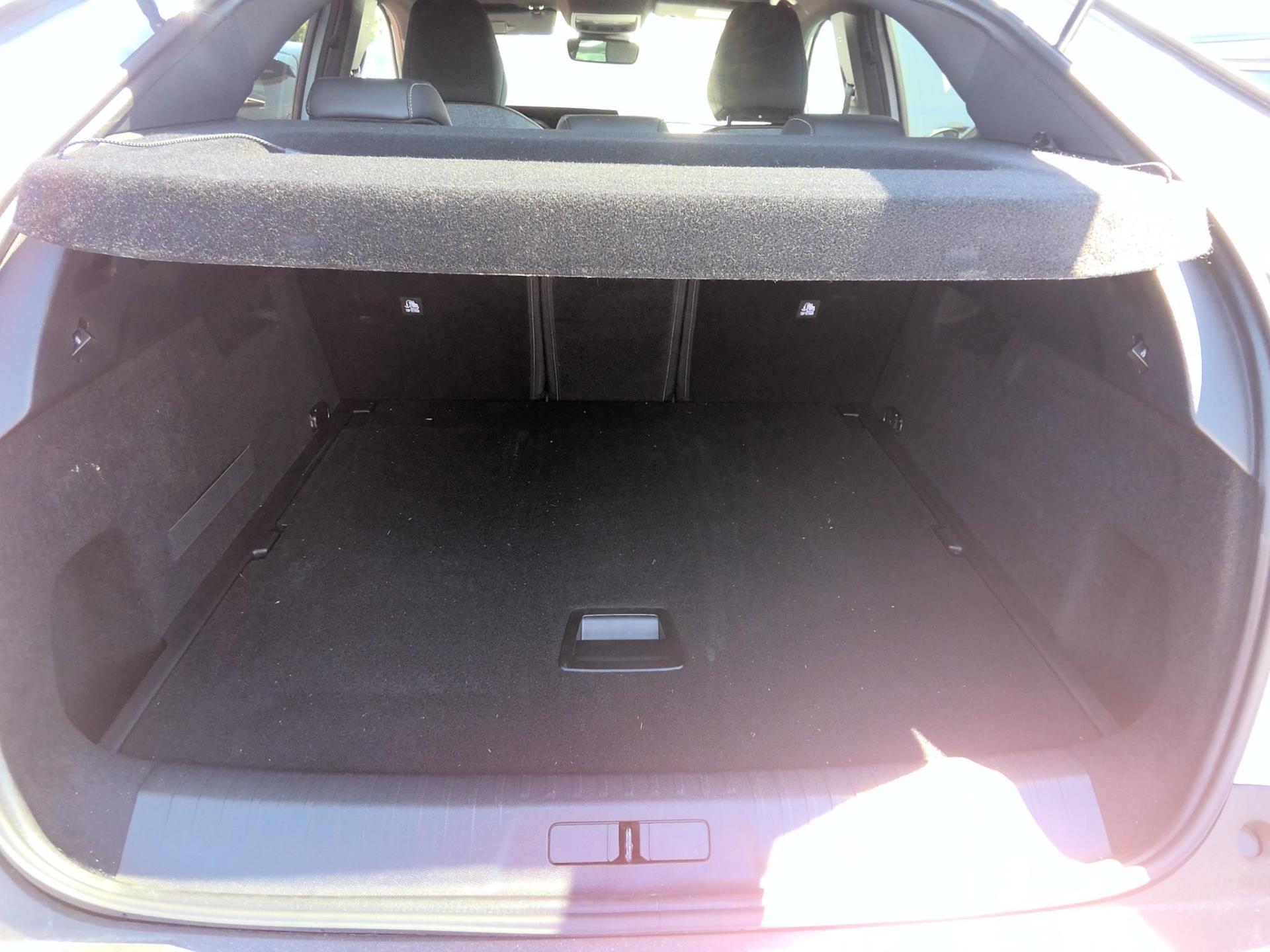 Peugeot 3008 Hybrid 145 e-DCS6 Allure 2025