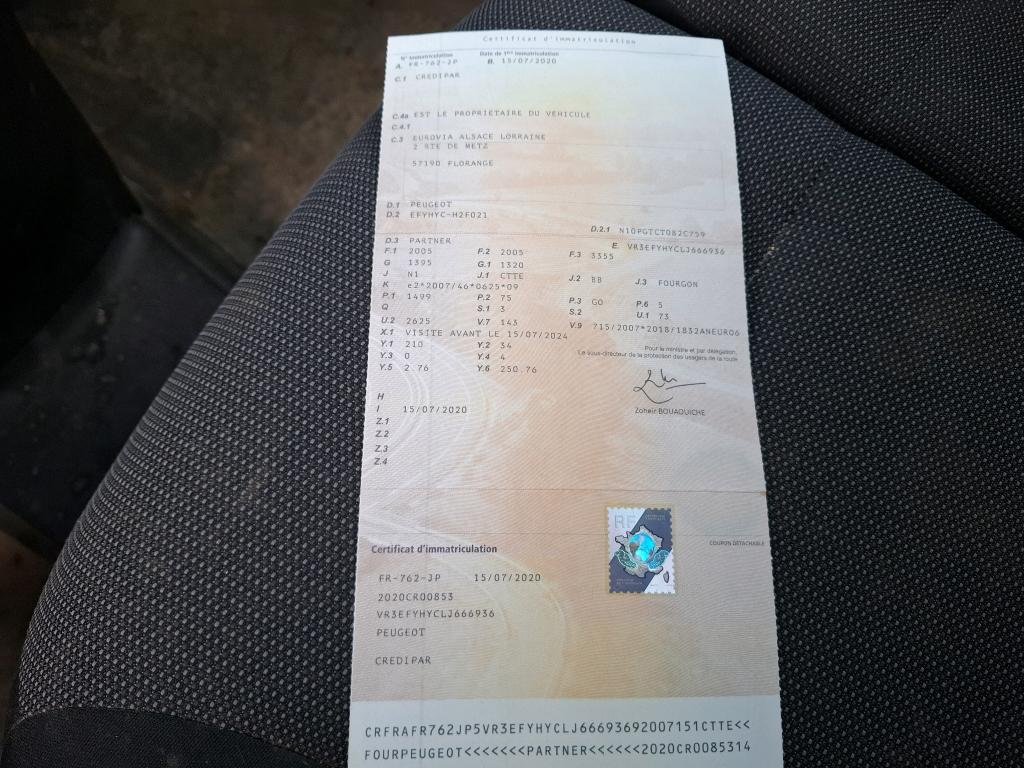 Peugeot PARTNER FOURGON STANDARD 650 KG BLUEHDI 100 S&S BVM5 PREMIUM 2020