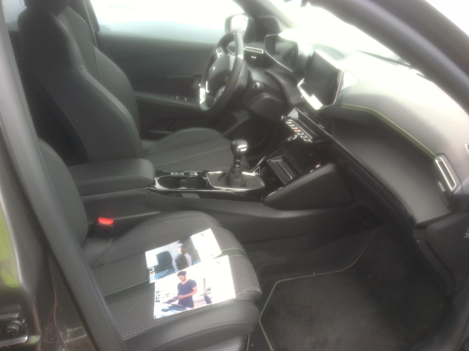 Peugeot 208 PureTech 100 S&S BVM6 GT 2023