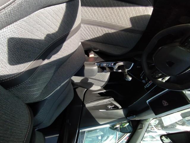 Foto Peugeot 2008 11