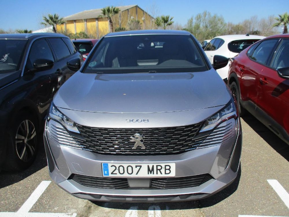 Peugeot 3008 3008 Allure Pack Gasolina 130 S&S 6 Vel. MAN