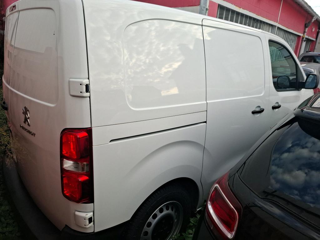 Peugeot EXPERT FGN TOLE COMPACT BLUEHDI 145 S&S EAT8 PREMIUM 2022