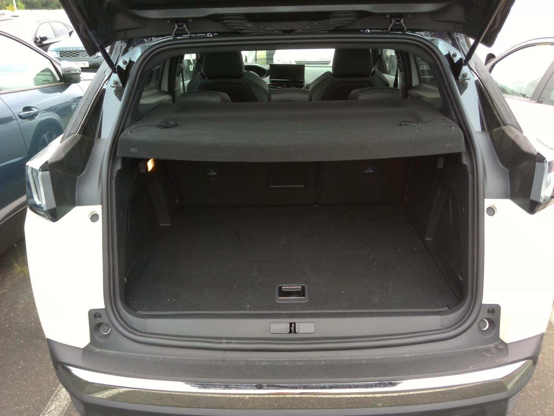 Peugeot 3008 Hybrid 225 e-EAT8 GT 2023