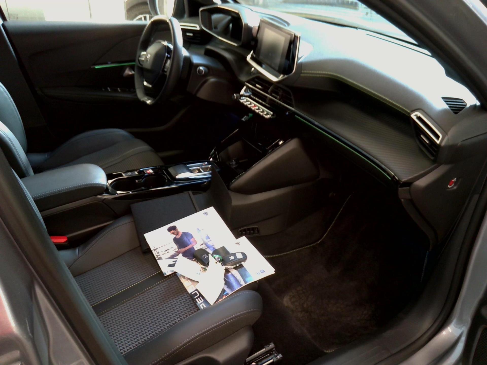 Peugeot 208 Electrique 51 kWh 156ch GT 2022