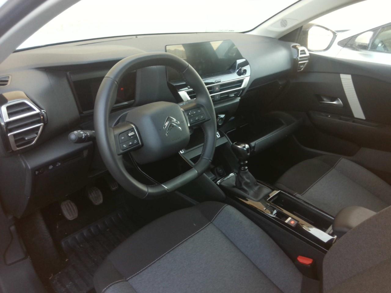 Foto Citroën C4 X 3