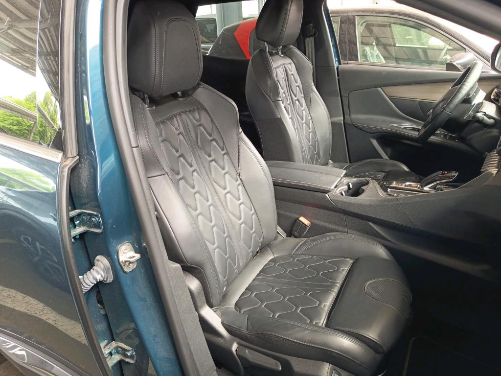 Peugeot 3008 Hybrid4 300 e-EAT8 GT Pack 2021