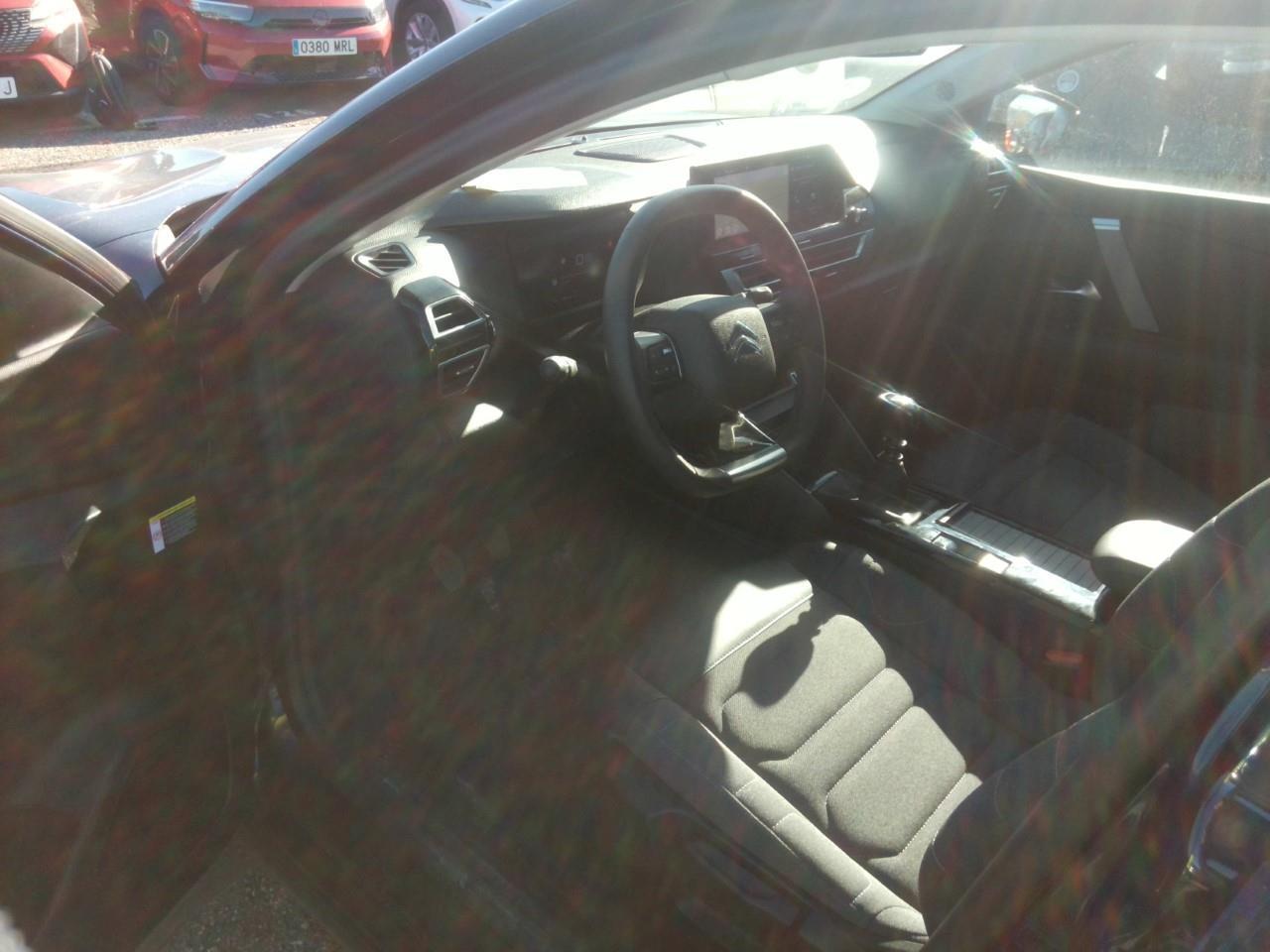 Foto Citroën C4 X 10