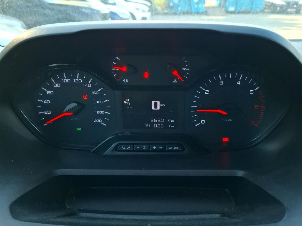 Peugeot PARTNER FOURGON STANDARD 650 KG BLUEHDI 100 S&S BVM5 PREMIUM 2020