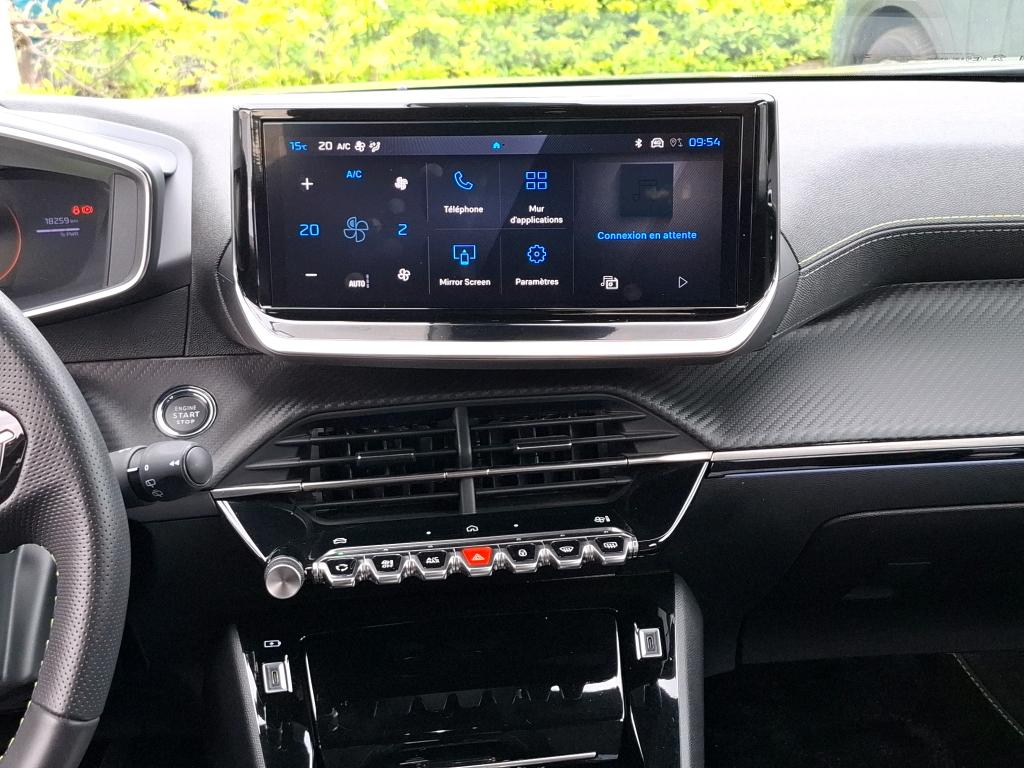 Peugeot 2008 Hybrid 145 e-DCS6 GT 2025