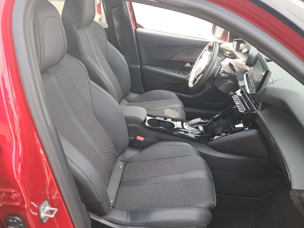 Peugeot 2008 PureTech 130 S&S EAT8 GT 2022