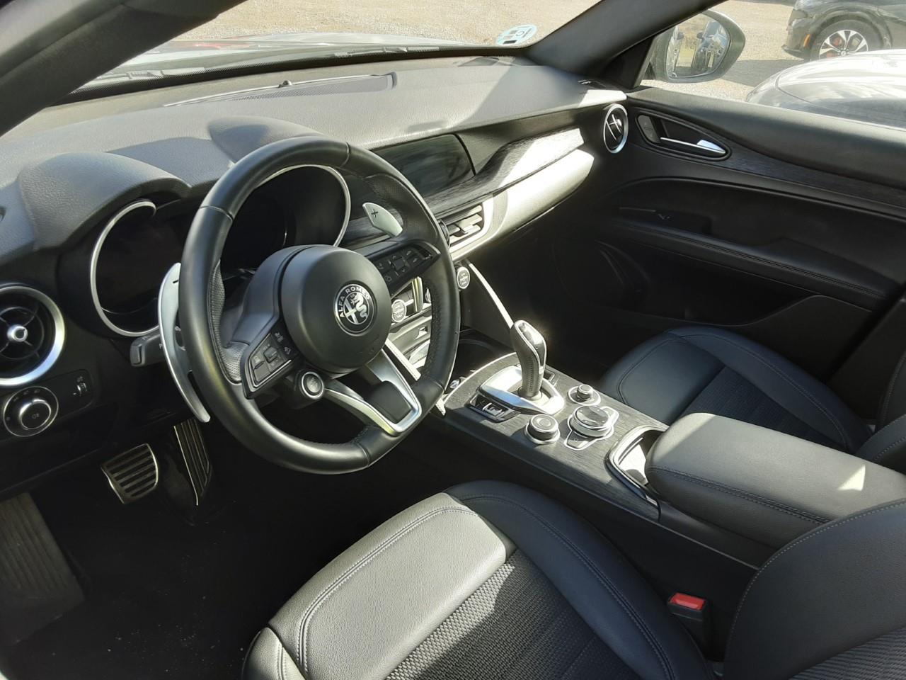 Foto Alfa Romeo Stelvio 3