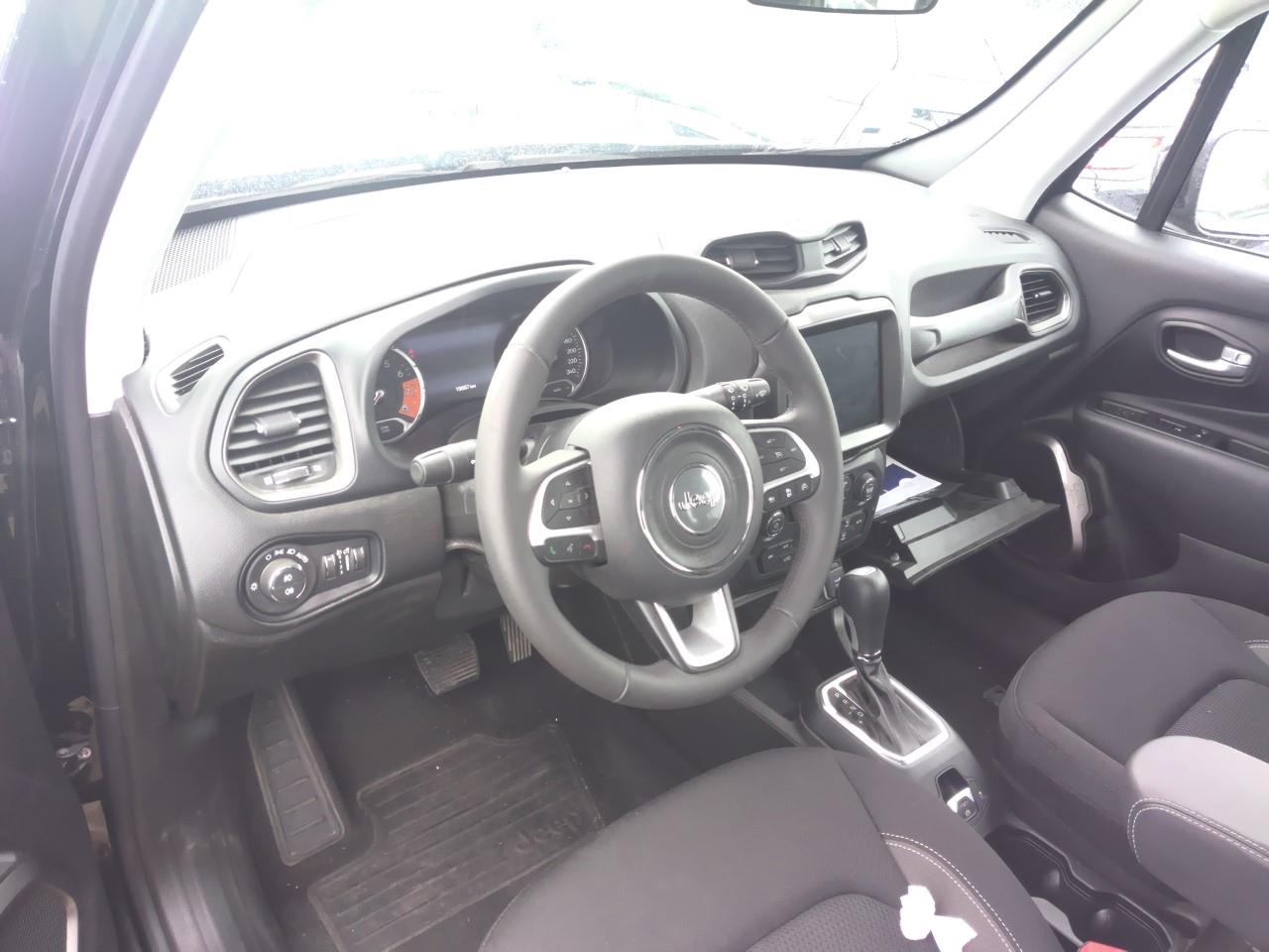 Foto Jeep Renegade 4