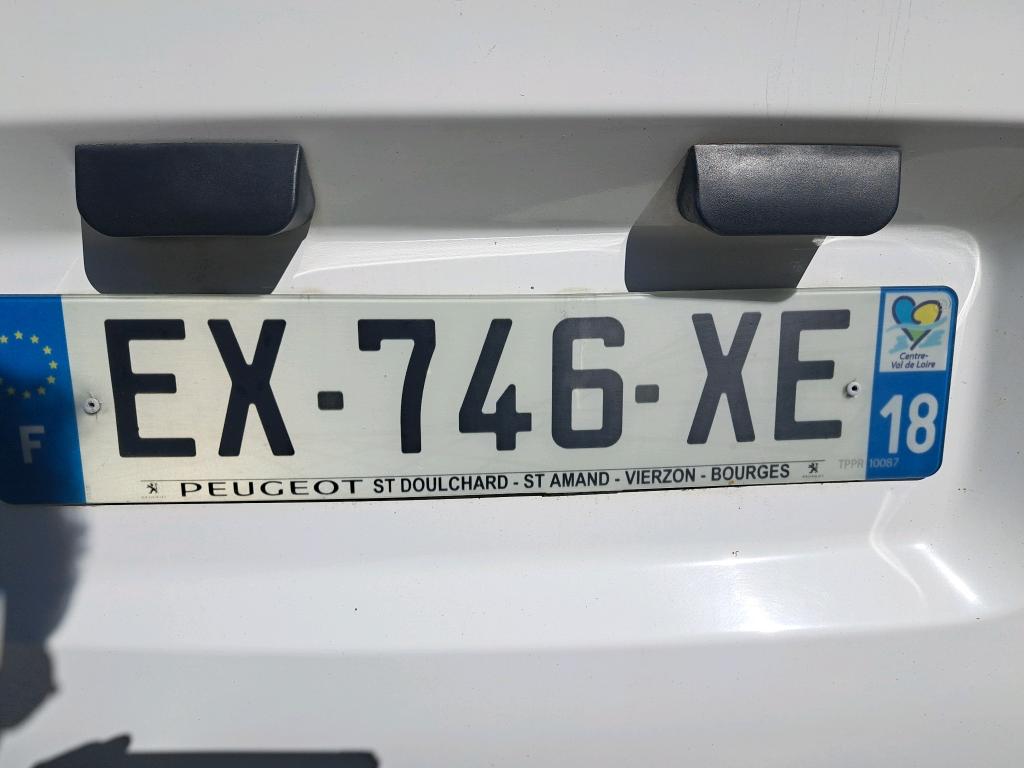 Peugeot EXPERT FGN TOLE STANDARD 2.0  BLUEHDI 120 S&S BVM6 PREMIUM 2018