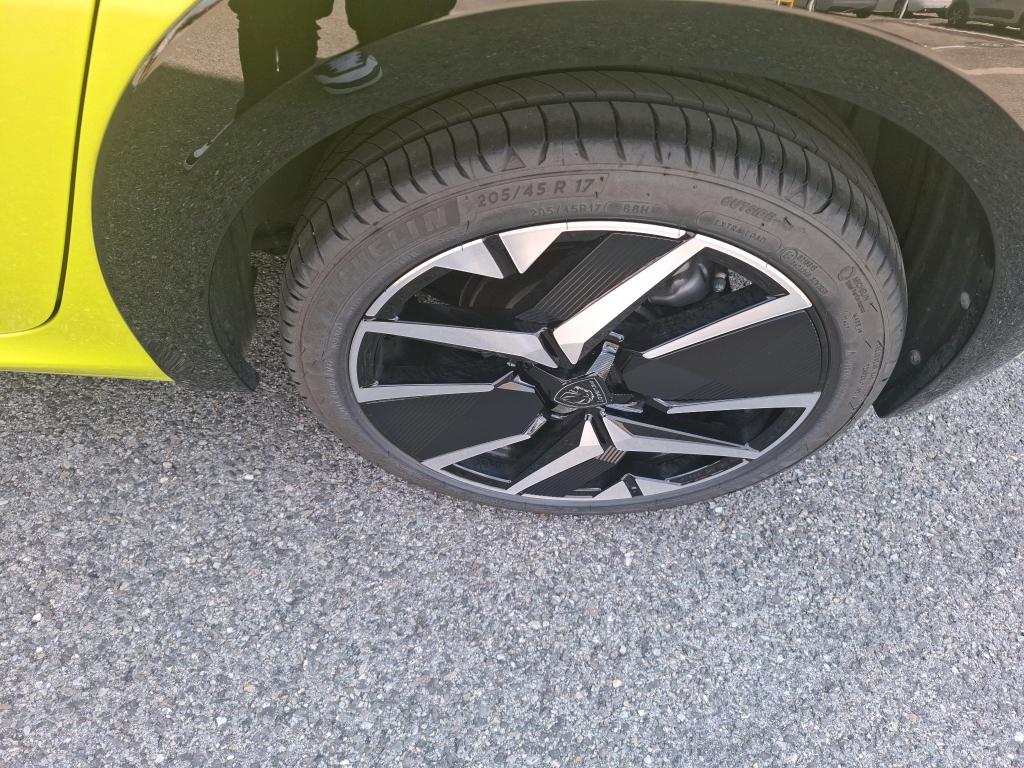 Peugeot 208 Hybrid 145 ch e-DCS6 GT 2025