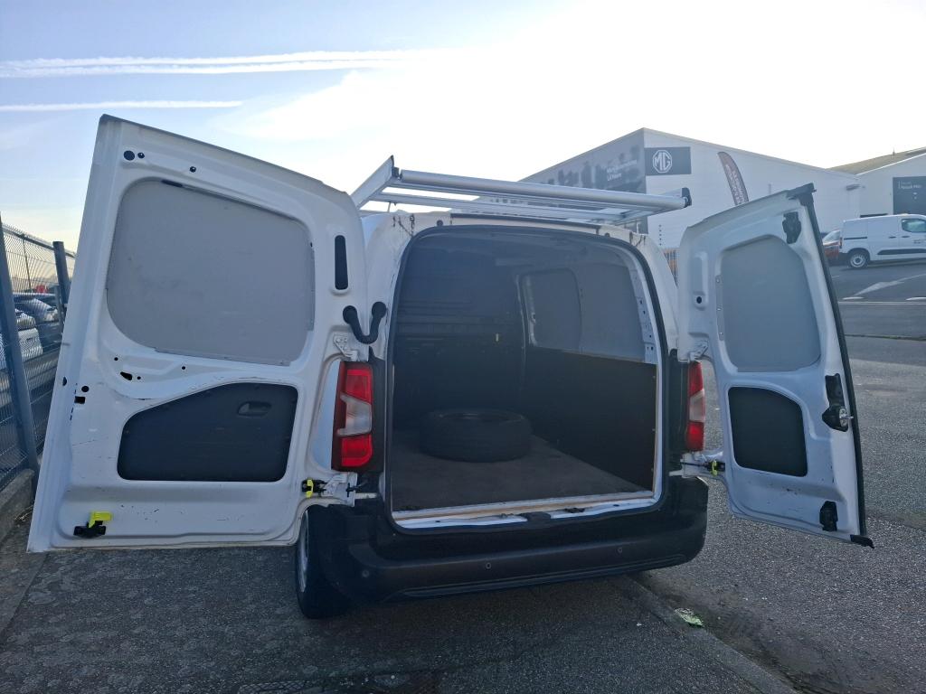 Peugeot PARTNER FOURGON STANDARD 650 KG BLUEHDI 75 BVM5 PREMIUM 2021