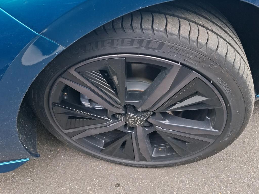 Peugeot 308 Hybrid 145 e-DCS6 GT 2025