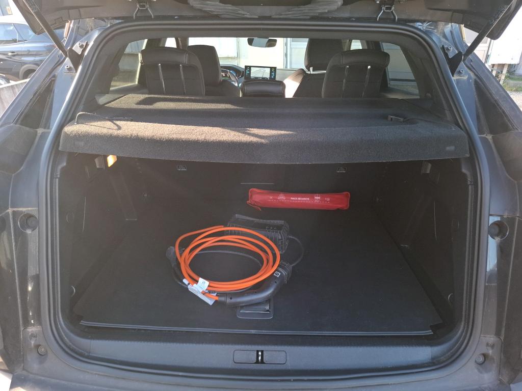 Peugeot 3008 Hybrid 225 e-EAT8 GT 2022