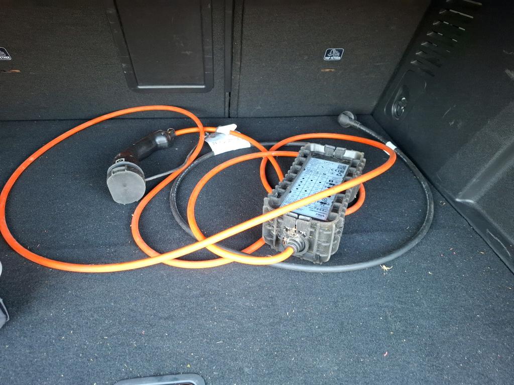 Peugeot 3008 Hybrid4 300 e-EAT8 GT 2022