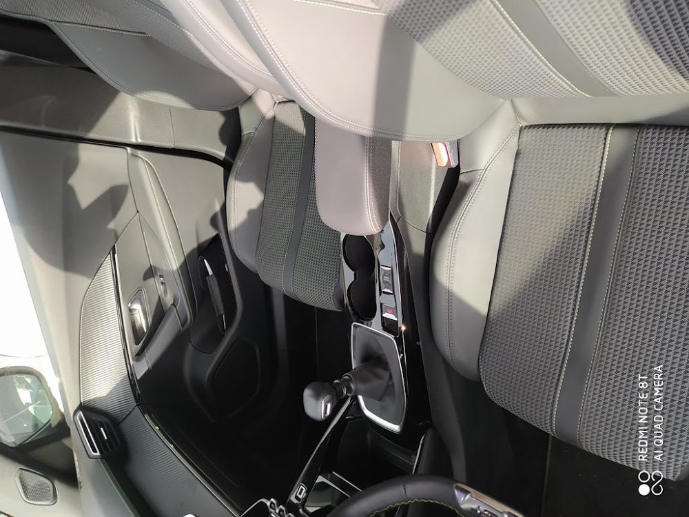 Foto Peugeot 2008 13