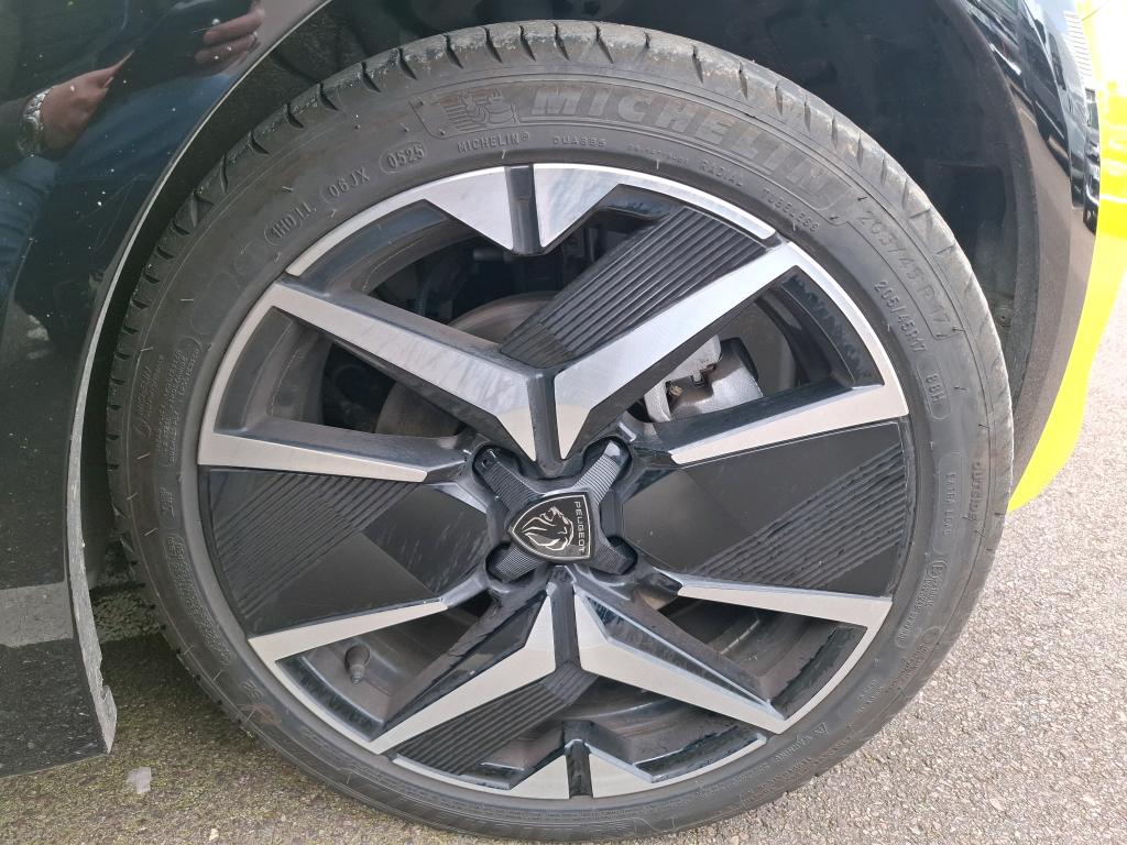 Peugeot 208 Hybrid 145 ch e-DCS6 GT 2025