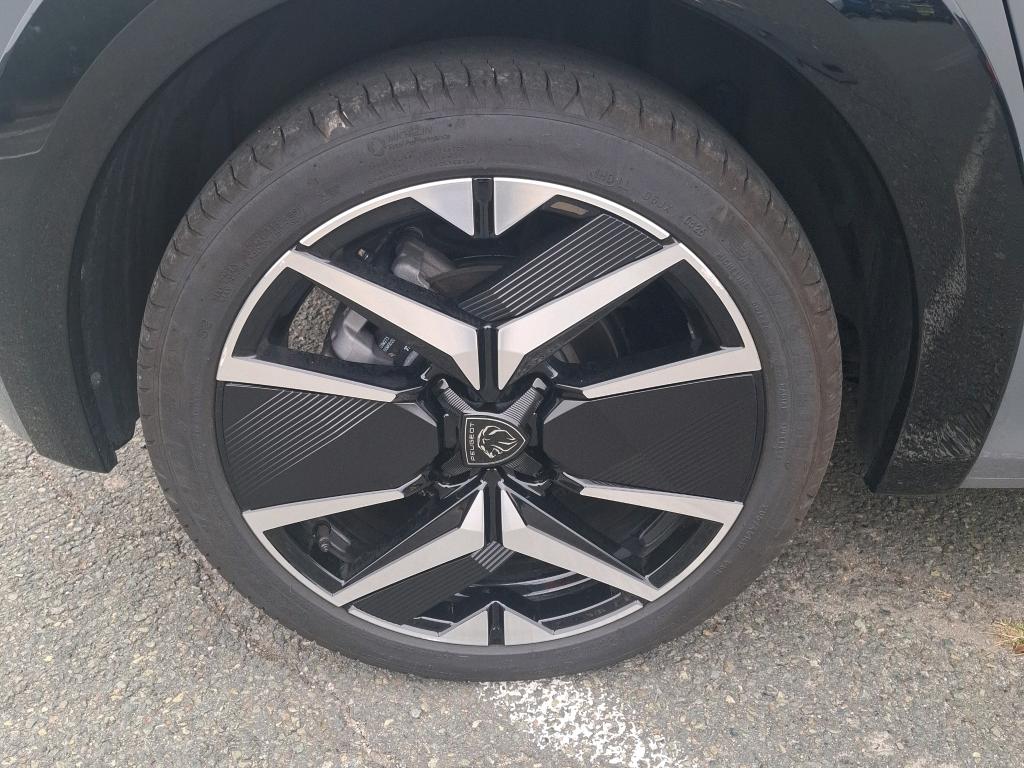 Peugeot 208 Hybrid 100 e-DCS6 GT 2025